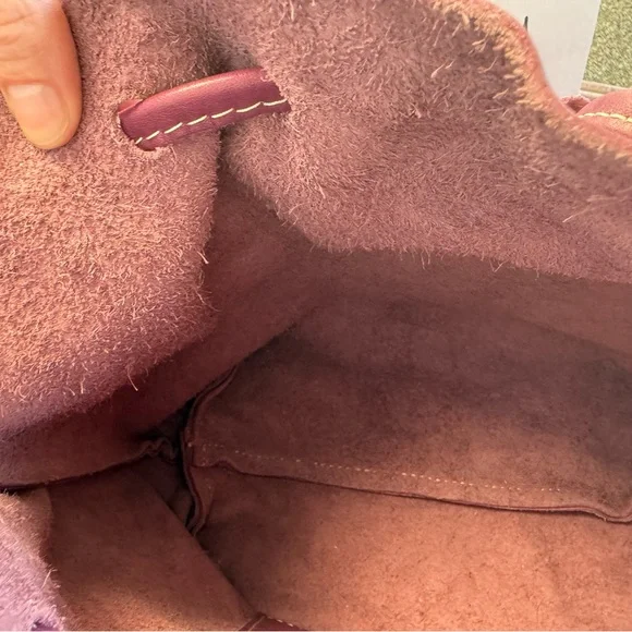 EUC Mulberry Large Bucket Bag w/ Detachable Strap and Grab Handle - Picture 9 of 10